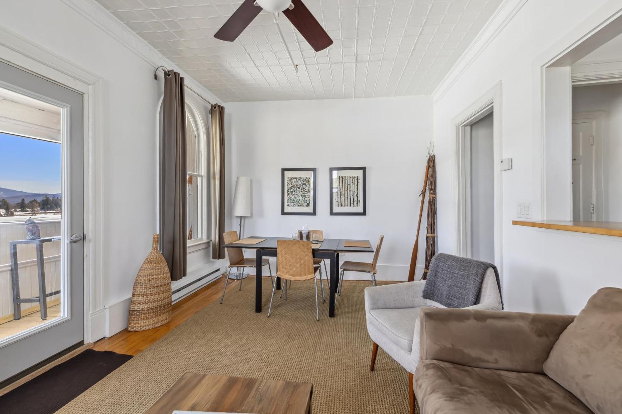The Haus On Mirror Lake Lake Placid Room photo